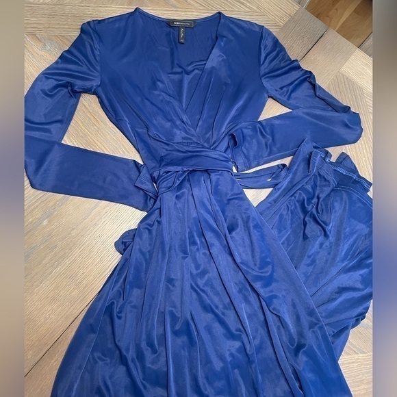 Bcbgmaxazria Pearl Jersey Long Sleeve Wrap Maxi Dress Royal Blue - Picture 5 of 14